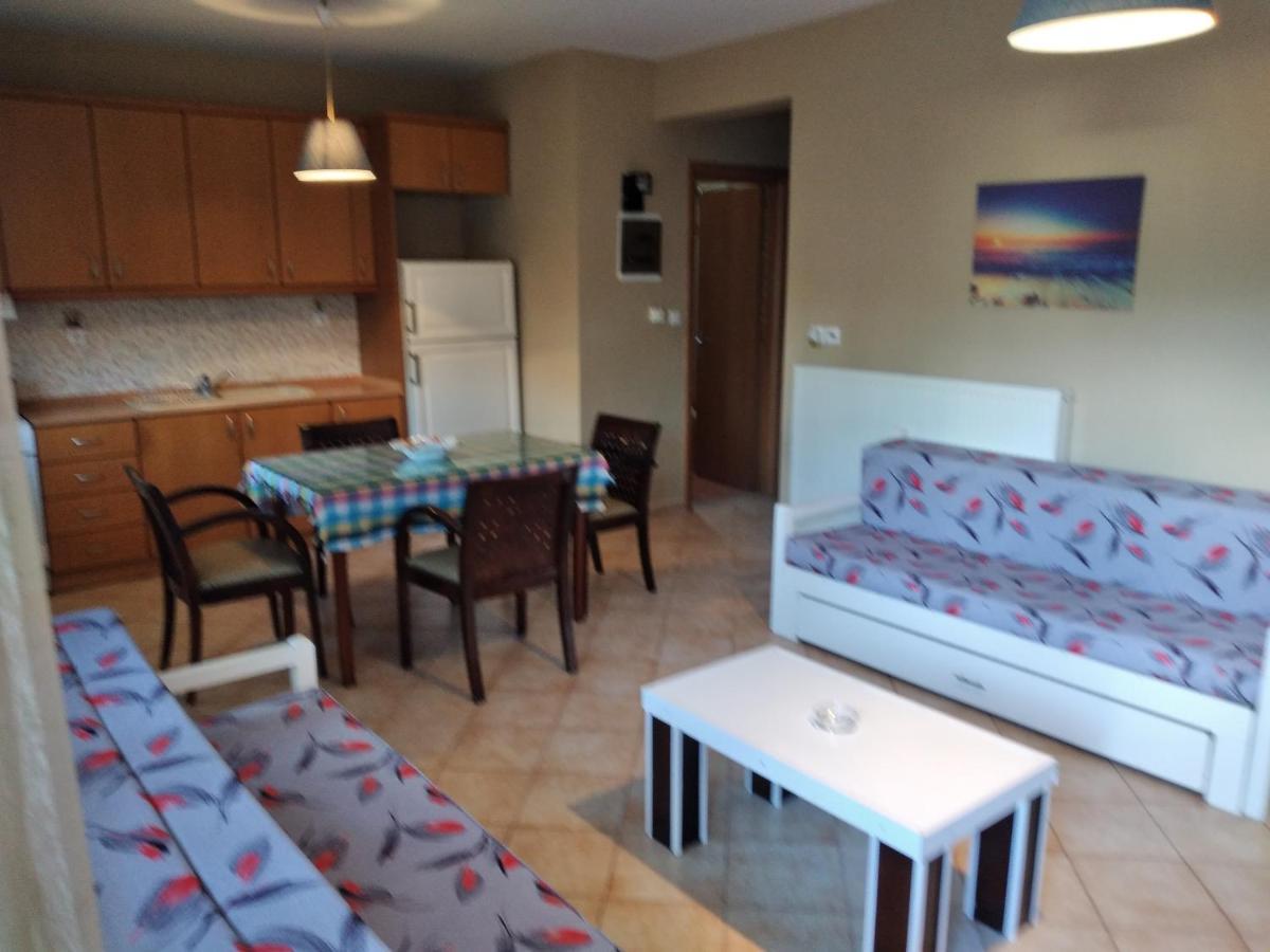 Ariadne Apartments ネア・ミカニオーナ エクステリア 写真
